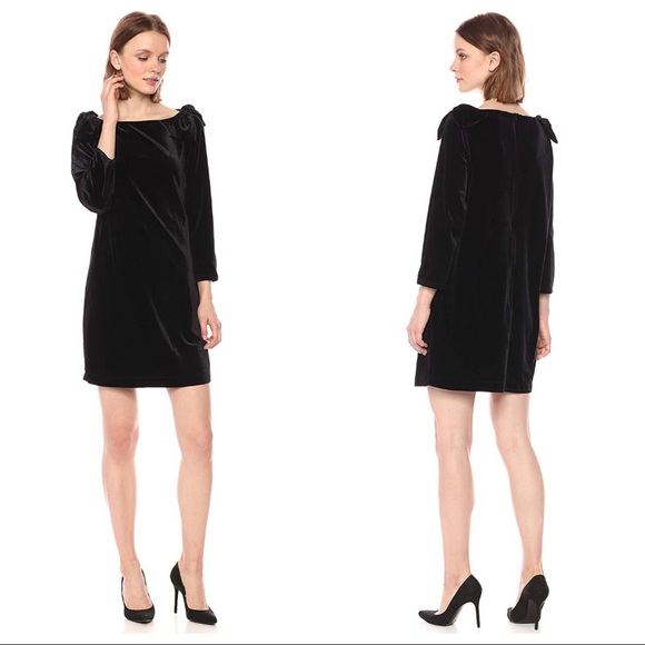 French Connection Dresses & Skirts - French Connection Auore Velvet 3/4 Sleeve Dress